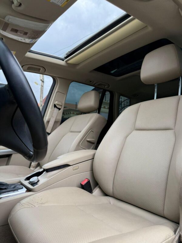 Foreign used 2012 Glk 350 - Image 3